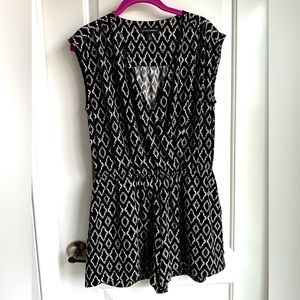 Banana Republic wrap front short sleeve romper